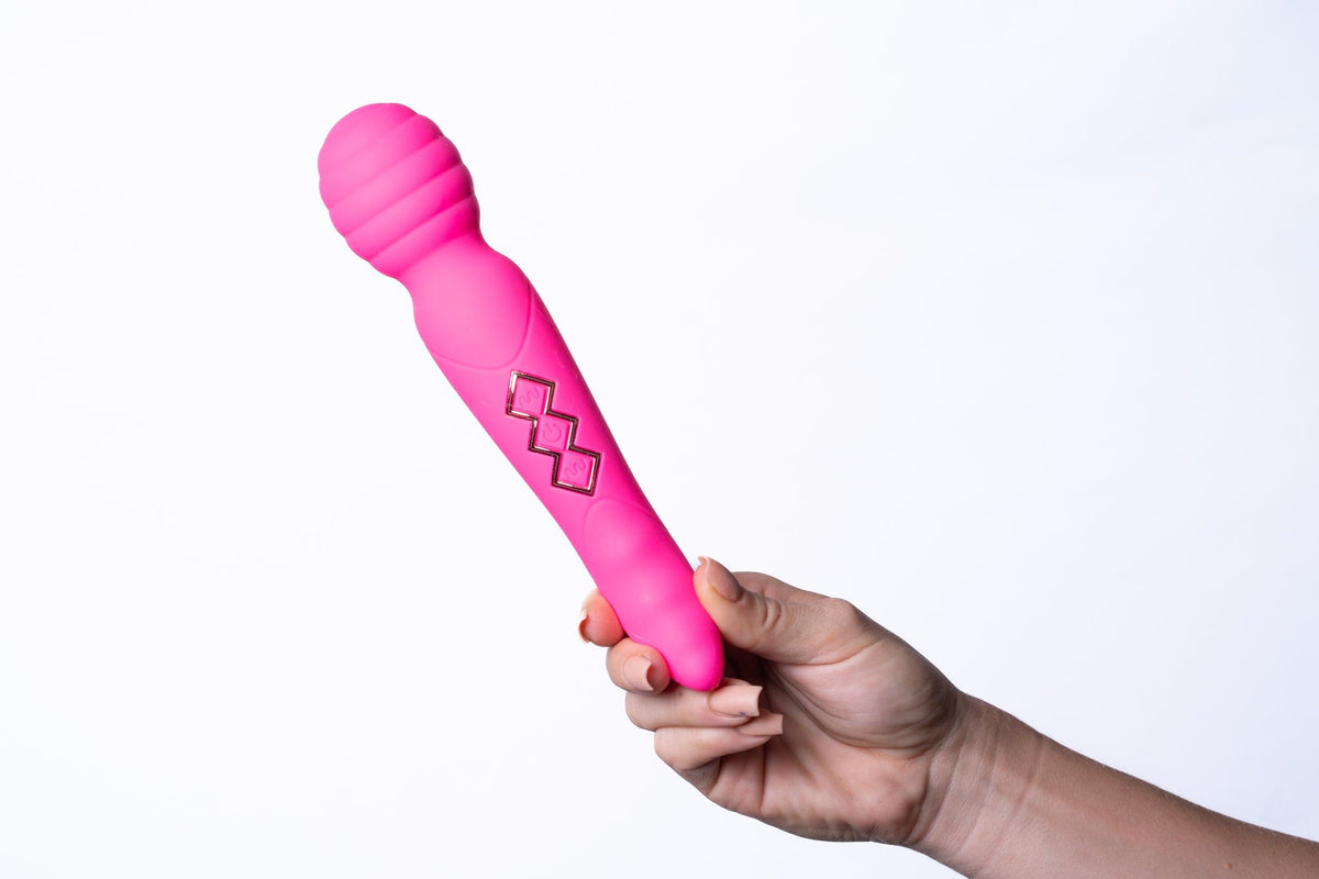 zoe twisty dual vibrating pleasure wand pink