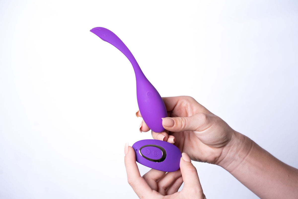 syrene remote control luxury usb rechargeable bullet vibrator purple